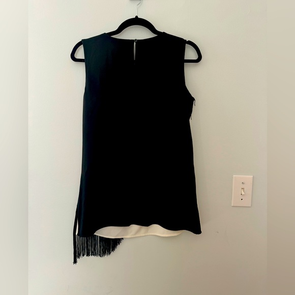 NWT Calvin Klein Sleeveless Asymmetrical Fringe Top in Black & White - Small - Picture 6 of 10